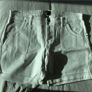 GAP Women's Sexy Boyfriend Short